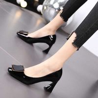 Dress Shoess Middle Heel Shoes Soft Leather Not Tiring Feet High Heels Women's Spring and Autumn Summer Sandals Celebrity