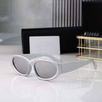 Top Quality Ladies Luxury Designer Sun glasses Oversized Womens Sunglasses Polarized white frames attitude case vintage 32050