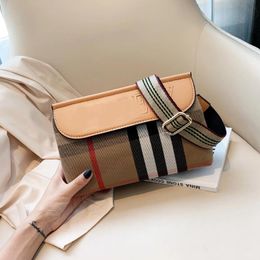 2024 Fashionable Striped Contrast Casual Women's Bag Shoulder Diagonal Bag Versatile Women Designer Bags Luxury Purses Handbags