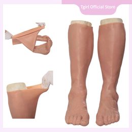 Costume Accessories New Realistic Silicone Prosthesis Foot Sleeve Simulated Skin Artificial Leg for Cover Scars Young-aged COS Props A Pair Cl