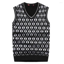 Men's Vests Clothing Waistcoat Knit Sweater Male Elegant Plaid V Neck Argyle Business Vest Sleeveless Sale 90s Vintage Knitwears Old X