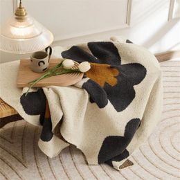 Blankets Knitted Pile Blanket Northern Europe Sunflowers Patterns Hairy Super Soft Cosy Bed Sofa Decorative