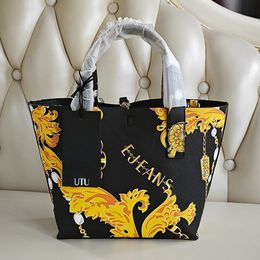 Halloween Tote Bag Vintage Designer Bag Medium Handbag Weekend Travel Bag Flower Shopping Shoulder Bag Leather Large Capacity Totes Purse Zipper Wallet Designer