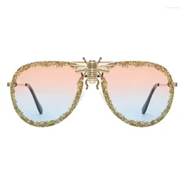 Sunglasses Vintage Shining Men Women Fashion Oversized Oval Shades Eyewear With Bee Metal Frame Gradient UV400 Sun Glasses 2024