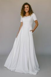 2023 New Simple Crepe Modest Wedding Dresses With Short Sleeves A-line V Neck Buttons Bridal Gowns Custom Made LDS Bride Gown