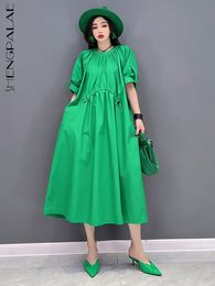 Casual Dresses SHENGPALAE Green Pleated Dress Women Loose Solid Color Simple Style O-neck Short Sleeve Robe Summer Fashion 5SD203 230321
