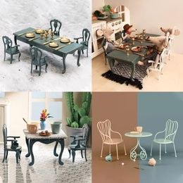 Doll house retro iron table living room Kitchen mini dining table and chair furniture accessories square table and chair set 231225