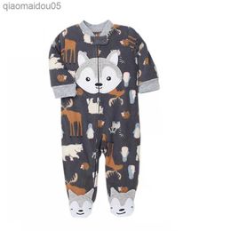 Newborn Baby Romper Pajamas Fall/Winter 2023 Fleece Warm Cartoon Baby Boy Jumpsuit Full Foot Girl Romper Pjms L230712
