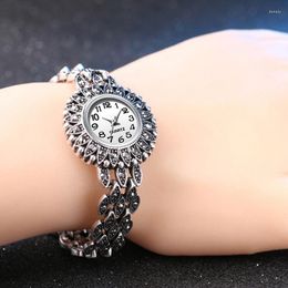 Wristwatches Alloy Strap Small Dial Elegant Ladies Watch Vintage Antique Tibetan Silver Quartz Wristwatch For Women Luxury Bracelet Watches