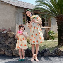Family Matching Outfits Mother and Daughter Matching Clothes Summer Flower Printed Dress Women Girls Princess Dresses Family Matching Outfits 230421