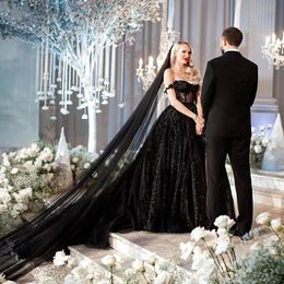 2021 Designer Gothic Black Wedding Dresses Sexy Off Shoulder Illusion Exposed Boning Bodice Sparkly Sequins Lace Bridal Gowns Long3324