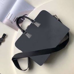 Designer Tote Bags Mens Shoulder Bag Leather Handbag Exquisite Charm Retro Luxury Crossbody Fashion Purses Handbags Square