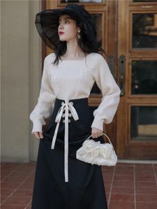 İş Elbiseleri Modern Kadınlar Kış 2 Parça Elbise Takım Beyaz Fener Kılıf Kazak Kazak Siyah Bandage Maxi etek Leydi Ortaçağ Kıyafetleri