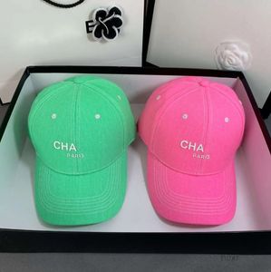 Mens Ball Caps Designer Casquette Moda Şeker Floresan Pamuk Beyzbol Şapkaları Çift Lüks Marka Mektupları Sokak Şapkası Atış Spor Kapağı