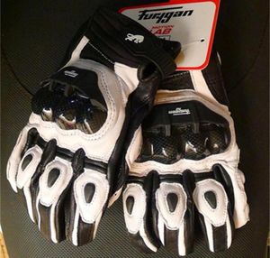 Furygan AFS6 Klasik Siyah Beyaz Kış Men039s Motosiklet Eldivenleri Rüzgar Geçirmez Yarış Deri Guantes Karbon Koruma Moto Glove7561307