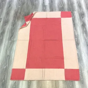 10A Yüksek Kaliteli Moda Erkek ve Kadınlar% 100 Kaşmir Şal Harfleri Yumuşak Touch Termal Battaniye Paket Etiketi Sonbahar/Kış uzun atışları 3 renkte mevcuttur 100*140cm