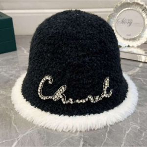 Winter Hat Bucket Beanie Designer Hats Brand CH Warm Curlywigs Cap Casquette Bonnet WoMens Caps Female Letter CC Ladies Sunshade Girl Cashmere Headgear EU7J