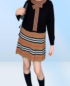 Trendy Toddler Giyim Seti Set Kız Elbiseler Bahar Tasarımcısı Yenidoğan Bebek Sevimli Giysiler Küçük Kızlar Kıyafet Kumaşları8226274