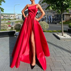 Sıradan Elbiseler 2024 İlkbahar Yaz Kadın Giysileri Düz Renk Tüpü Üst Seksi Bölünmüş Genişleme Etek Elbise