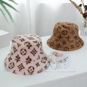 Kış şapka sıcak şapka bakır madeni para deseni retro saç modeli balıkçı şapkası Kore moda şapkası soğuk alkali dirençli 240105