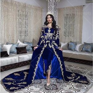 Zarif Arap Karakou Resmi Gece Elbise Kraliyet Mavi Uzun Kollu Ziyafet Resepsiyon Elbiseleri Altın Dantel Aplikler Boncuk Kılıf Çay Uzunluğu Balo Elbisesi 3 Parçalar Velvet