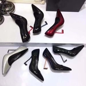 Tasarımcı Ayakkabı Kadınlar Patent Deri Slingbacks Toklarla Lüks Pompalar Saçlı Ayak parmakları Stiletto Topuk Parti Ayakkabı Ayakkabı Ayak Bileği Kayışı Yüksek Topuklu Boyut 34-41 Kutu