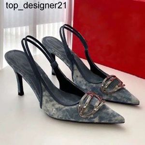 Yeni 24SS Tasarımcı Kadın Yüksek topuklu sandalet moda marka ofis elbise ayakkabıları dantel up sığ kesim ayakkabılar slingback sandaletler kauçuk deri yaz kadın sandaletler