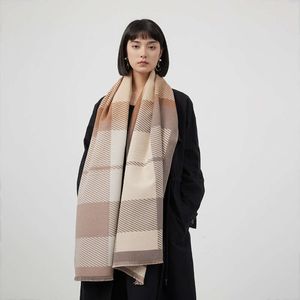 Женская полосатая клетчатая шаль в стиле знаменитостей, осень-зима 2024, новый модный кашемировый элегантный шарф