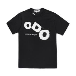 Tasarımcı Tee Com Des Garcons Logo İyi Tasarım Mağazası CDG Logo Tee Baskı T-Shirt Japonya En Kalite Euro Boyut