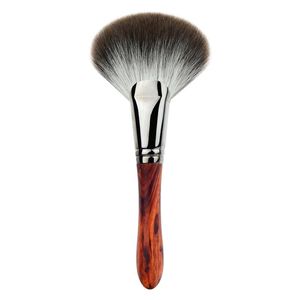 Brushes V05 Professional Handmade Makeup Brush Soft Snow Fox Hair Large Fan Shape Face Powder Brush Red Sandalwood Make Up Brushes