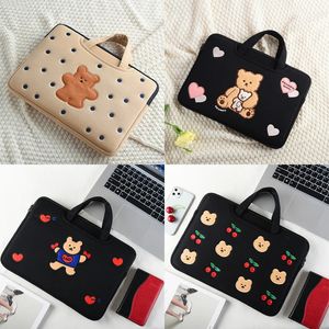 Cute Bear Laptop Sleeves 116 12 13 14 15 156 Inch Cover Laptops Carrying Bags for Air Pro A2337 PC Magicbook 240109