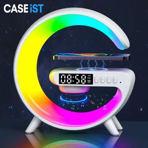 OEM 2024 Small wireless Caricatore veloce altoparlante Bluetooth Qi Telefono Multifunzionale Bianco White Wake Up RGB Light Light Smart Lample Alarring Drank Clock Tavolo da scrivania Regalo di Natale