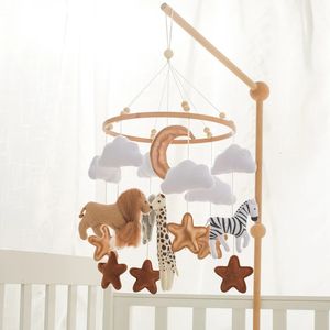 Crib Mobile Bed Bell Wooden Baby Rattles Soft Felt Cartoon Animal born Music Box Hanging Toy Bracket Gifts 240111