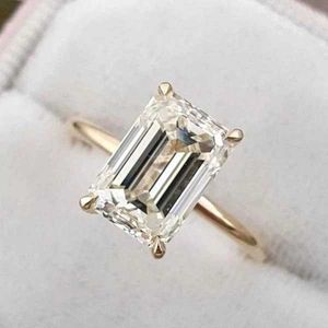 Bant Yüzükler 2024 Modalar Kadınlar Sterling Sier 925 Takı Klasik Nişan Yüzüğü Emerald Cut Elmas Damla Teslimat Takı