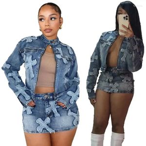 İş Elbiseleri Denim İşlemeli İki Parçalı Set Kadın Kıyafetleri Y2K Street Giyim 2024 Sonbahar Kış Uzun Kollu Fermuar Kısa Ceket Mini Etek