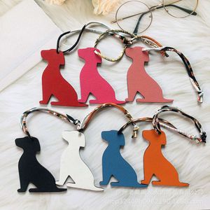 Key Designer Chains Keychains Keychain Luxury Keyring Chain h Family Sitting Dog Bag Cowhide Double-sided Color Contrast Pendant Car Kelly PXS0
