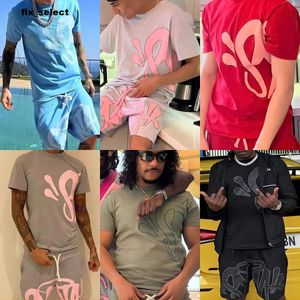 Tasarımcı Syna World Trailtsuit Spor Seti Kısa Kollu Şort İki Parça Set Basılı Erkek ve Kadın Tişört Y2K Tees Kısa Set Grafik Tee Hip Hop Synaworld Yaz Gömlek