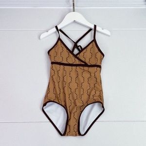 Tasarımcılar Çocuk Yüzme Çocukları G Tasarımcı Bikinis Bebek Lüks Mayolar Kızlar Plaj Bodysuits Çocuk Esskids için Yaz Moda Mayo Kıyafet CXD2401131-6