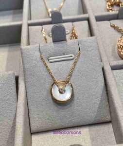 Butik carter mücevher ve lüks kolye online mağaza yüksek versiyonlu muska 18k gül altın beyaz fritillaria kolye ışık minimalist inç orijinal kutu ile