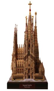 DIY Sagrada Familia İspanya Zanaat Kağıt Model Mimarisi 3D DIY Eğitim Oyuncakları El Yapımı Yetişkin Bulmaca Oyunu Y1905309573442