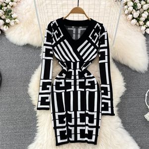 Kadınlar Kıyafet Sonbahar Kış Uzun Kol Y2K Geometrik Örme Elbise Leydi Zarif Bodycon Sweater Elbise Vestidos