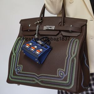 Дизайнерская большая сумка HAC 40 см 10A зеркального качества, черная, общая вышивка ручной работы, коричневая кожаная сумка в ограниченном стиле, специально изготовленная по индивидуальному заказу, в оригинальной коробке