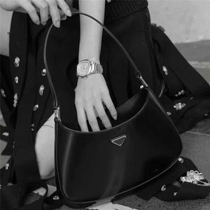 Tasarımcı Crossbody Under koltuk altı lüks çanta kadın moda trend klasik yüksek kaliteli deri en iyi Noel hediyesi 53 fabrika çevrimiçi% 70 satış