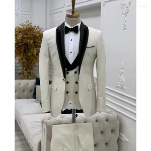 Erkek takım elbise özel siyah şal yaka resmi setler fildişi blazer pantolonlar düğün damat giyim 3 parça ceket pantolon yelek kıyafeti