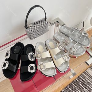 Sıradan terlik tasarımcıları sandaletler slaytlar ayakkabı klasikler kristal rhinestone sandal kadınlar için deri flaş matkap tokası zahmetsizce şık düz dip terlik