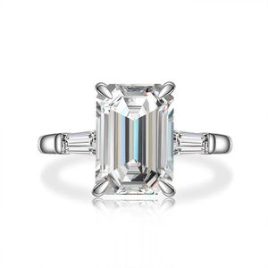 Yüzük Mağazası 925 Sterling Gümüş Emerald Cut Oluşturulan Moissanite Taş Düğün Nişan Diamonds Yüzük Güzel Takı Toptan