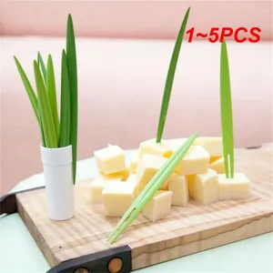 Forks 1-5PCS Cartoon Dessert Bamboo Leaf Shape Exquisite Workmanship Grade Health Hygiene Household Accessories