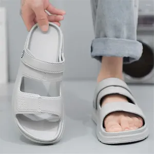 Terlik Yumuşak Tenar Spor ayakkabıları Sandal Man 2024 Flip Flops Deniz Spor Ayakkabıları Ünlü Markalar Top Satış Fit