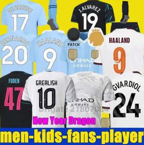 23 24 Haaland Futbol Jersey de Bruyne Grealish Mans Şehirleri Sterling Mahrez Foden Hayranları Oyuncu Sürüm 2023 2024 Futbol Üstleri Gömlek Çocuk Kiti Setleri Ekipmanları