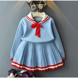 „Entzückendes Baby-Kleidungsset für Mädchen, 1–6 Jahre, hochwertiges Material, zweiteiliges Designer-Kleid und Jackenmantel, schönes und trendiges Kleinkind-Mädchen-Anzug-Outfit“